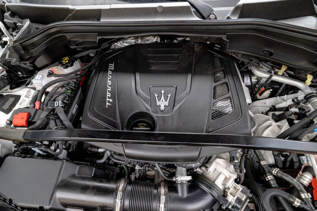 Used 2024 Maserati Grecale GT image 40