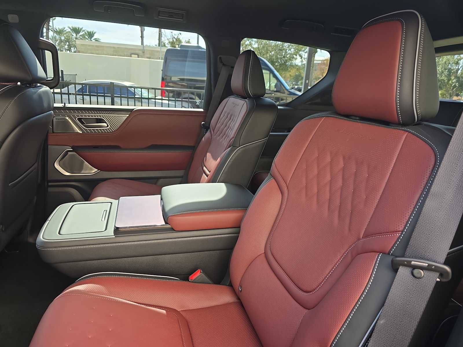 New 2026 INFINITI QX80 Autograph w/ Premium Cargo Package image 15