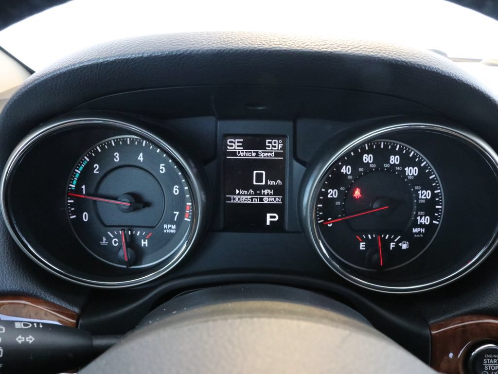Used 2011 Jeep Grand Cherokee Limited w/ Trailer Tow Group AWD/4WD image 21