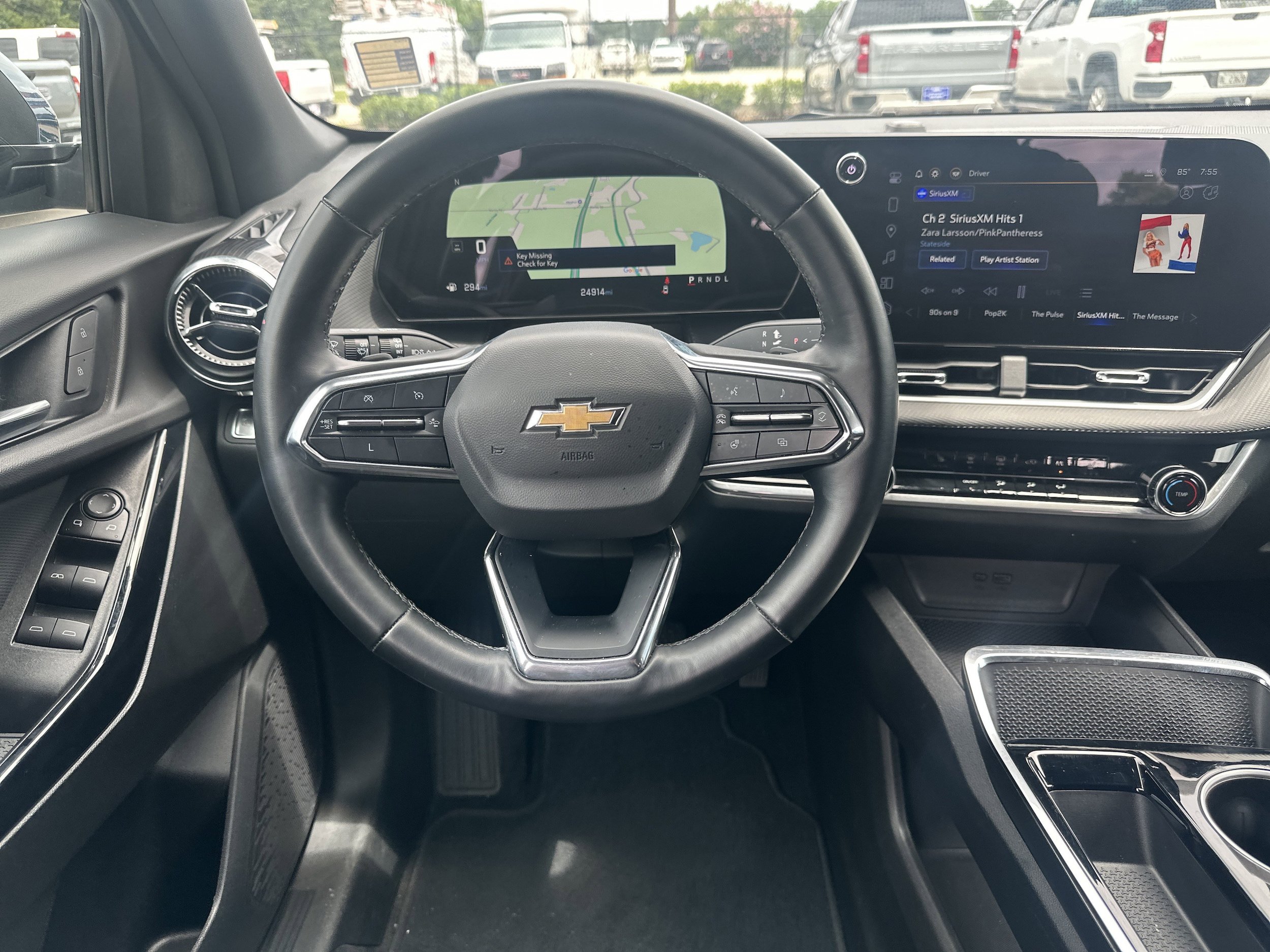 Used 2025 Chevrolet Equinox LT FWD image 23