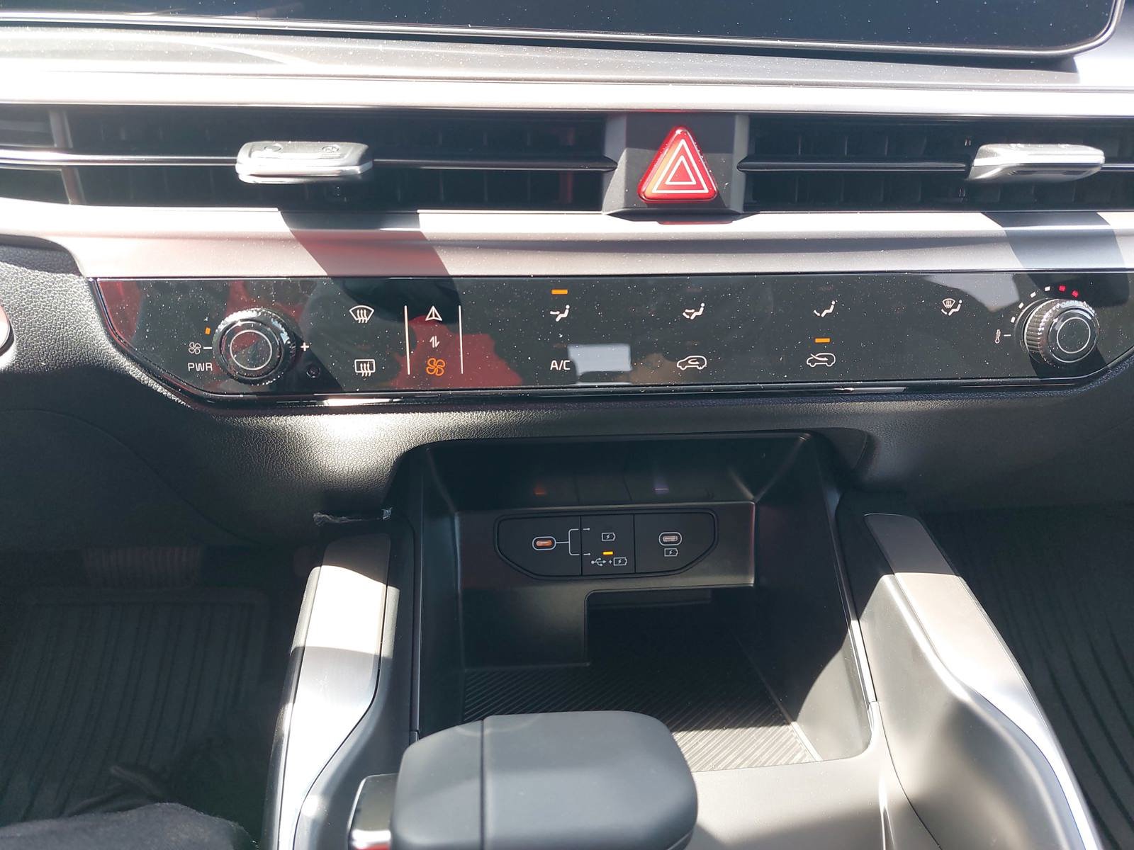 New 2026 Kia Sorento LX FWD image 21