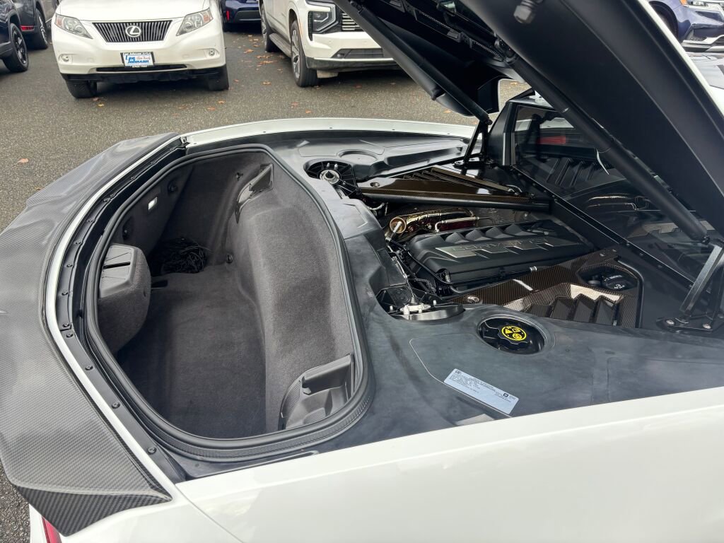 Used 2020 Chevrolet Corvette Stingray Premium Cpe w/ 3LT Preferred Equipment Group image 12