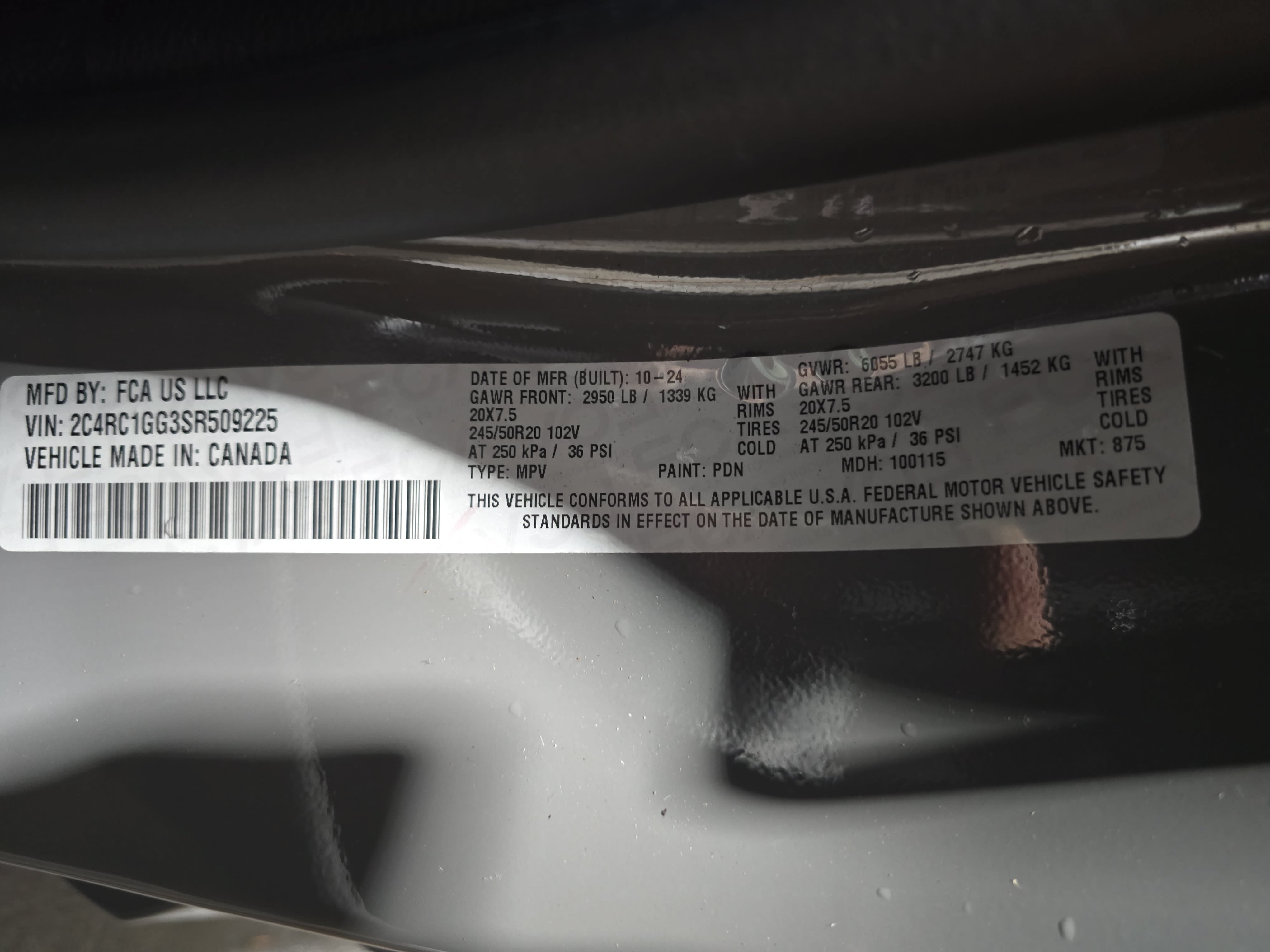 Used 2025 Chrysler Pacifica Limited FWD image 32