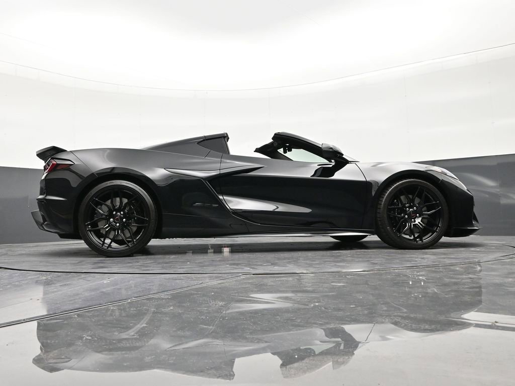 Certified 2025 Chevrolet Corvette Z06 image 25