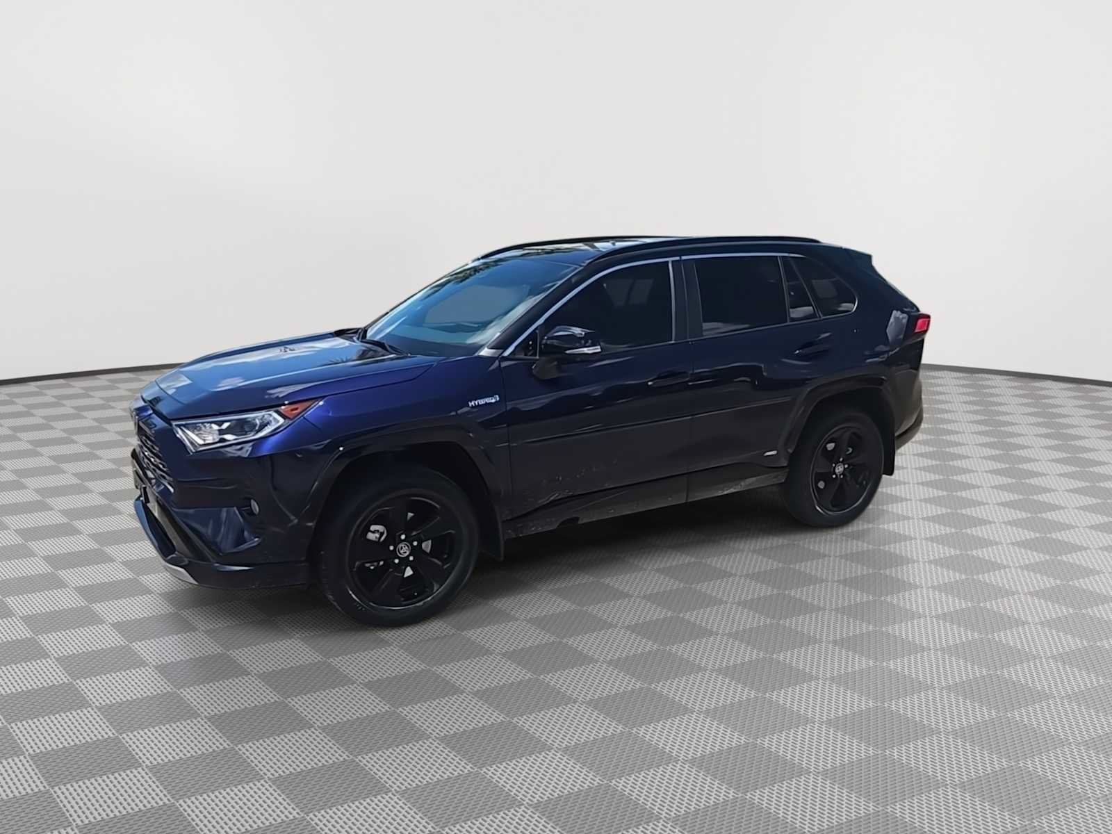Used 2021 Toyota RAV4 XSE w/ Protection Package (TMS) AWD/4WD image 4
