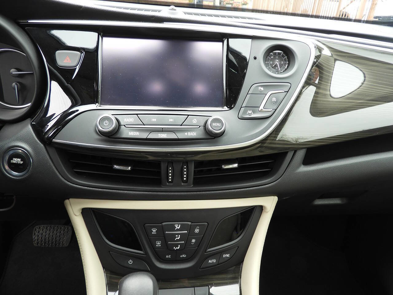 Used 2020 Buick Envision Premium w/ LPO, Cargo Package AWD/4WD image 44
