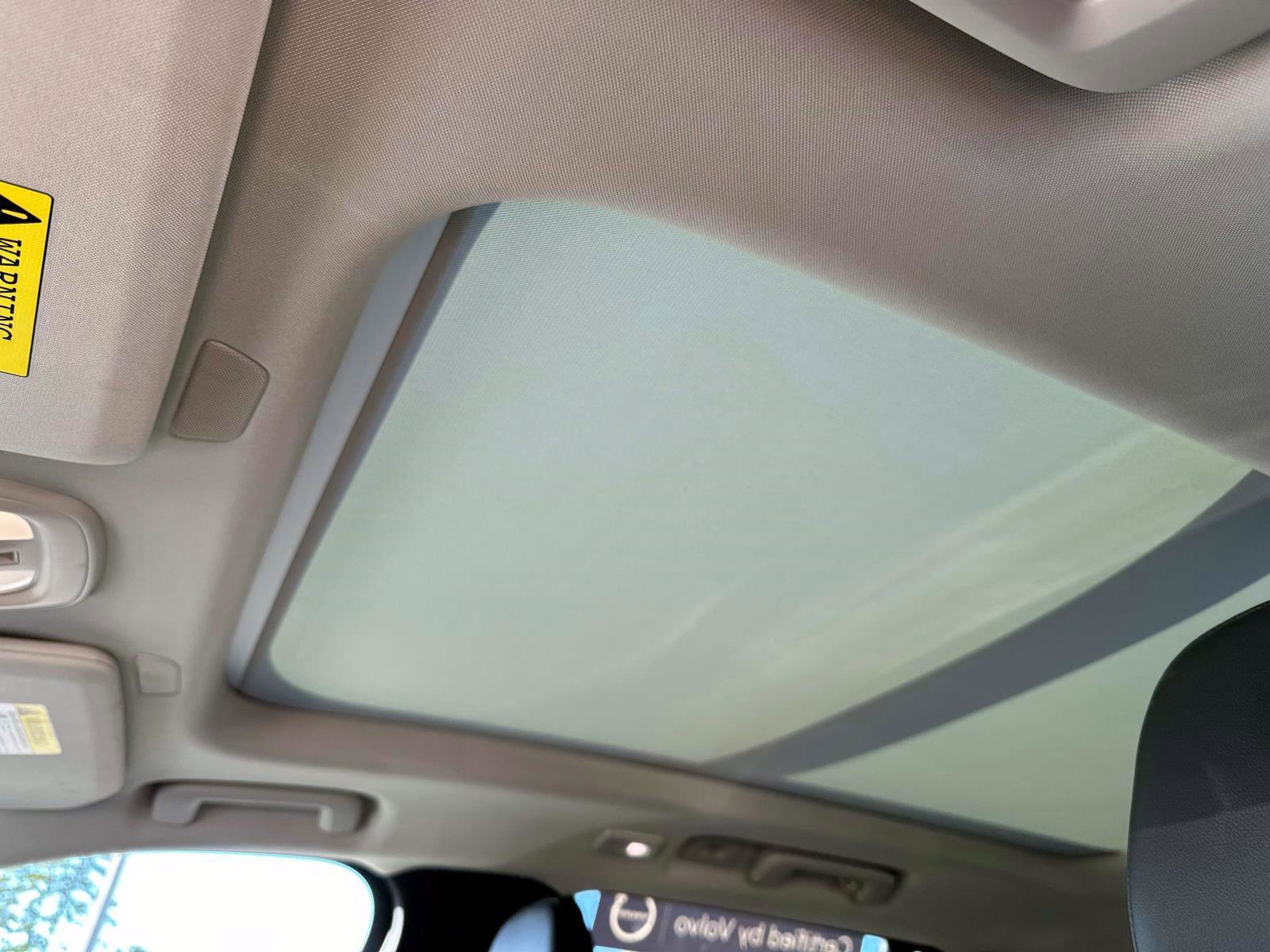 Certified 2025 Volvo XC90 B5 Core image 31