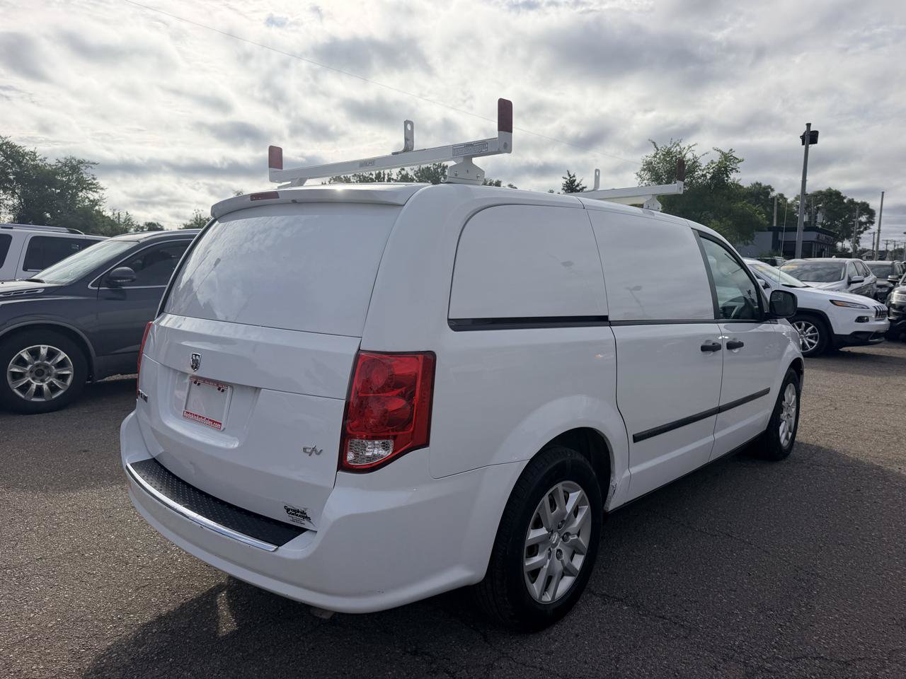 Used 2014 RAM C/V Tradesman FWD image 7