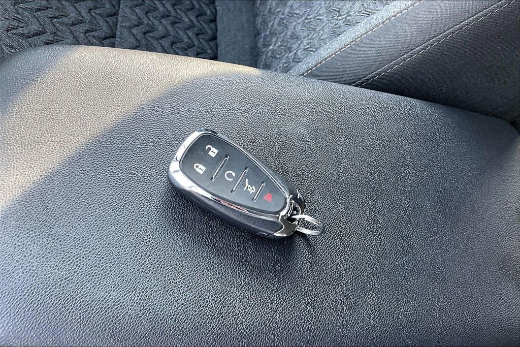 Used 2024 Chevrolet Equinox LT w/ LPO, Floor Liner Package image 36