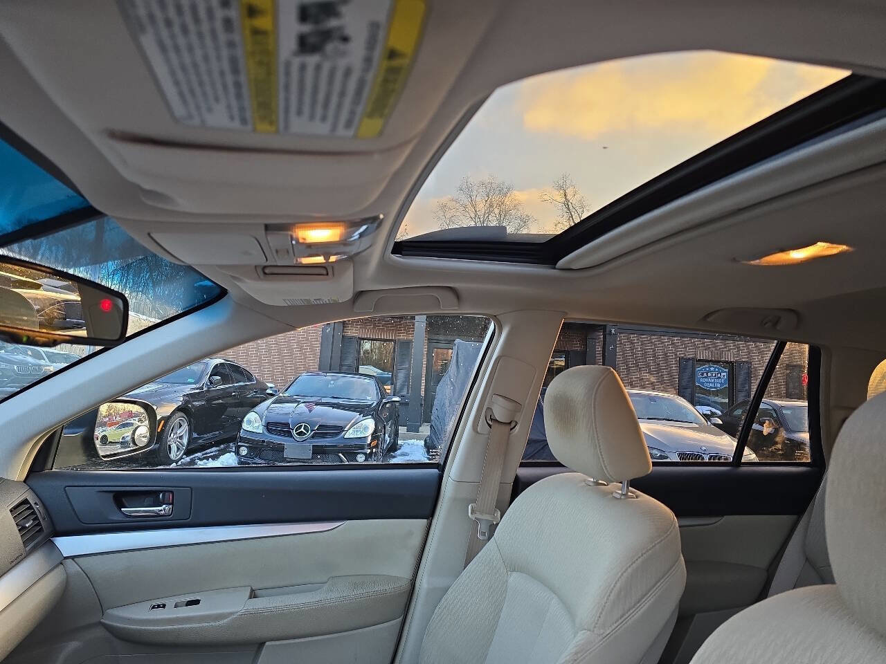 Used 2010 Subaru Outback 2.5i Premium image 17