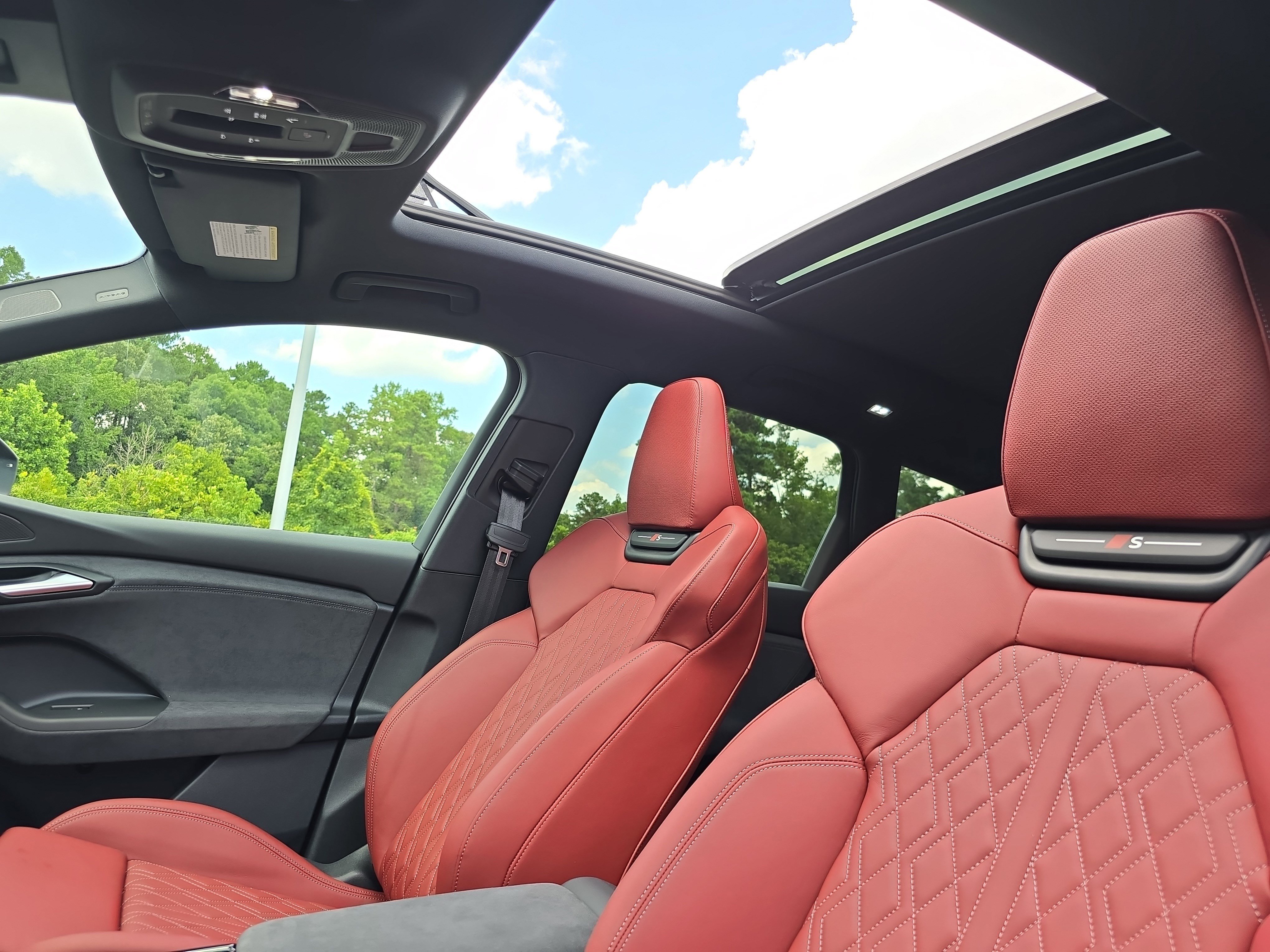 New 2025 Audi SQ6 e-tron Prestige image 28