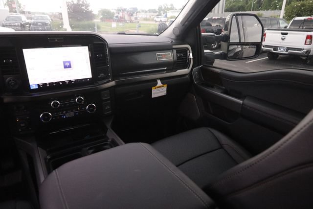 New 2026 Ford F250 Lariat w/ Black Appearance Package AWD/4WD image 28