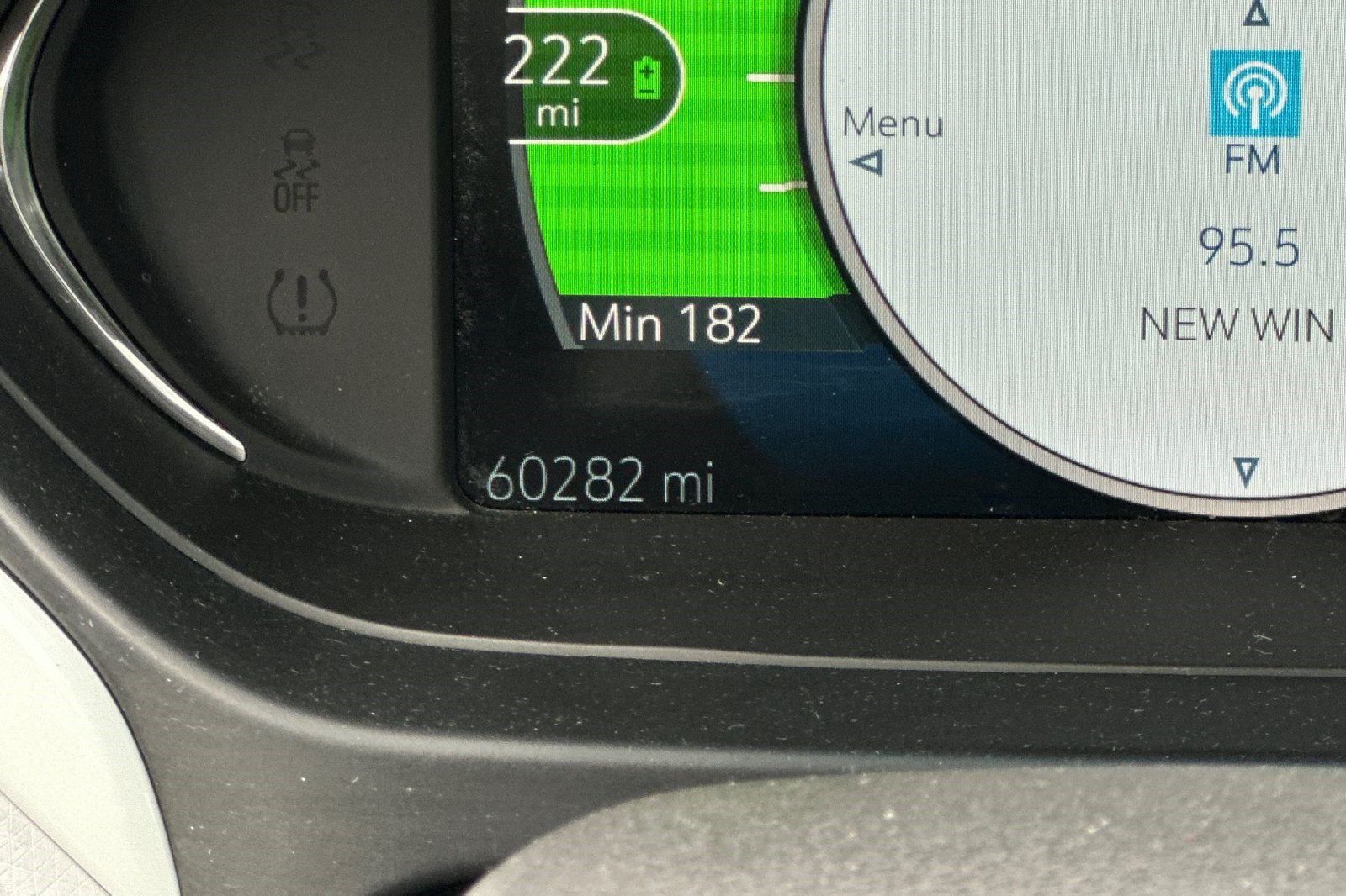 Used 2021 Chevrolet Bolt LT FWD image 22
