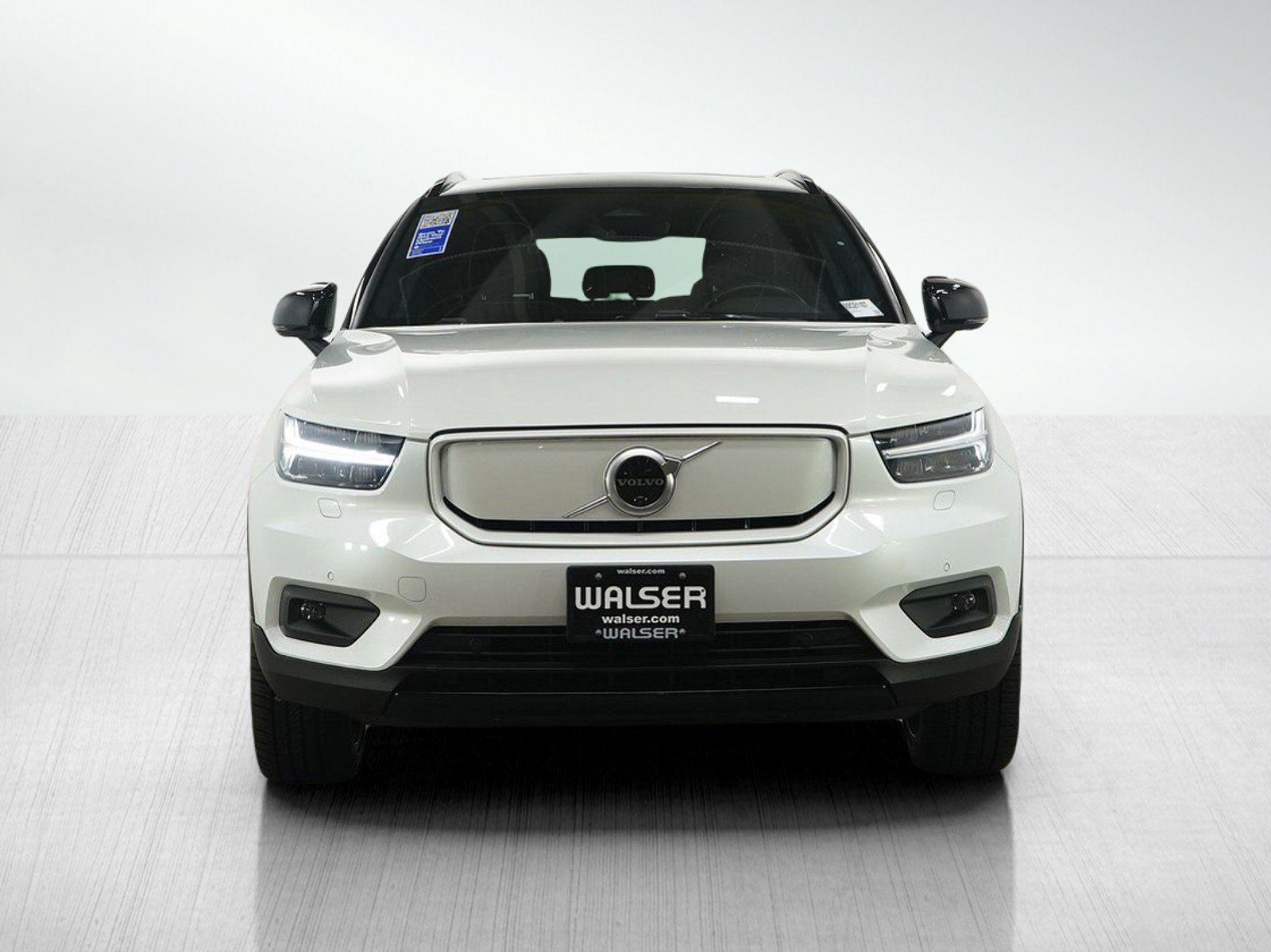 Used 2021 Volvo XC40 P8 Recharge w/ Advanced Package image 9