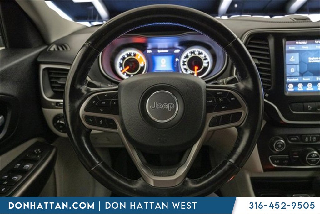 Used 2021 Jeep Cherokee Latitude Lux w/ Comfort/Convenience Group image 6