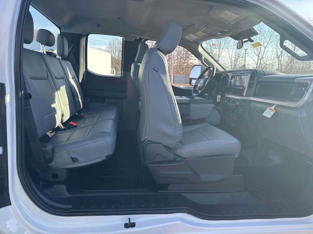 New 2026 Ford F250 XL w/ FX4 Off-Road Package image 19