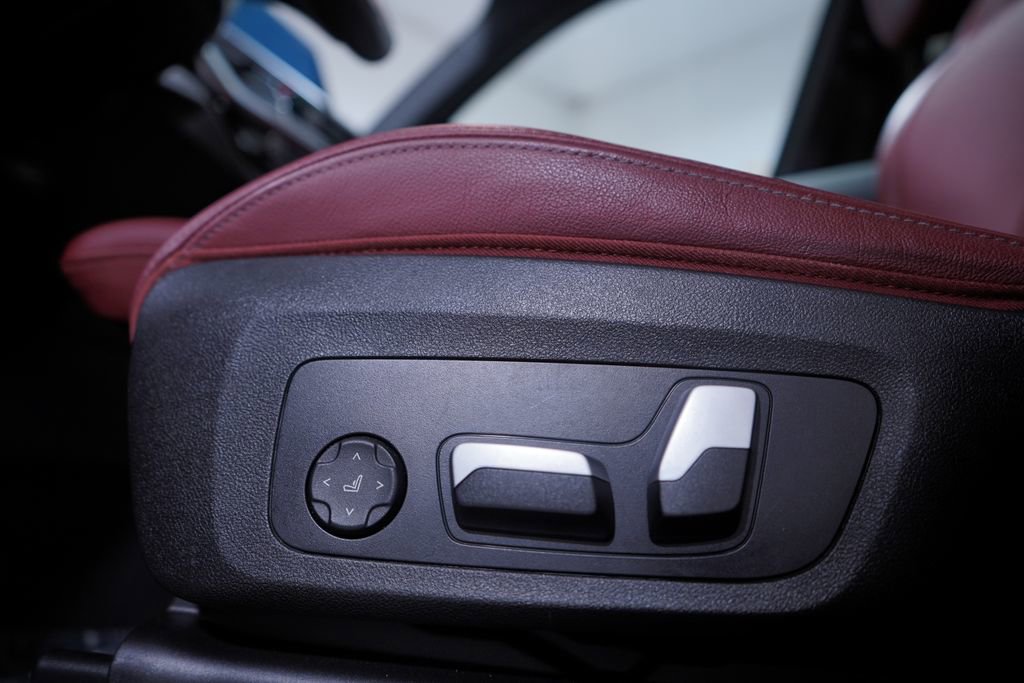 Used 2023 BMW X3 sDrive30i w/ Convenience Package image 18