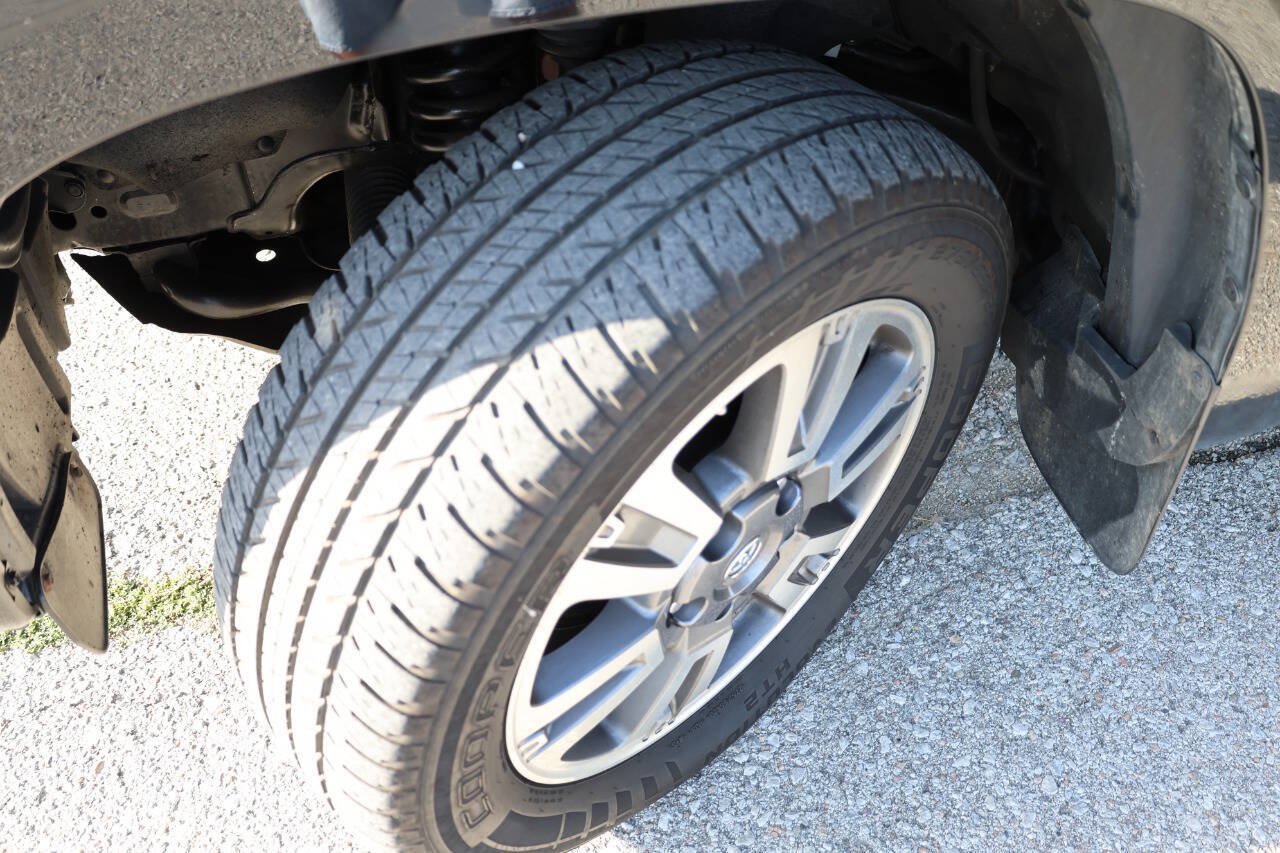 Used 2018 Toyota Tundra Platinum AWD/4WD image 24