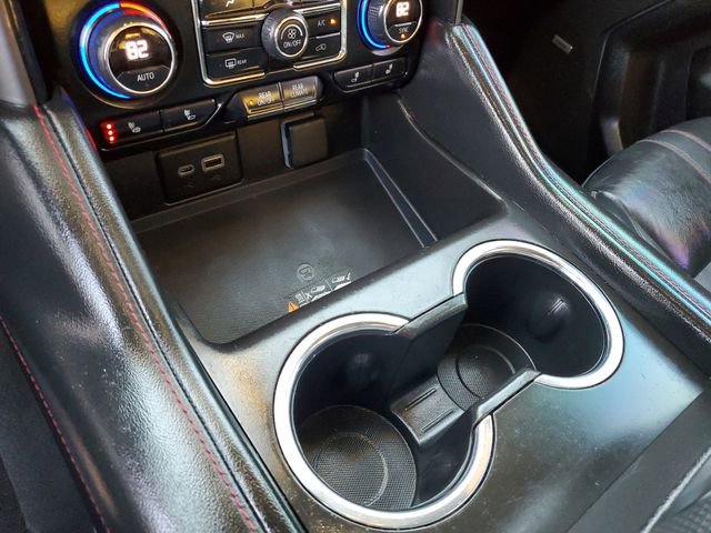 Used 2021 Chevrolet Suburban RST w/ Luxury Package image 23