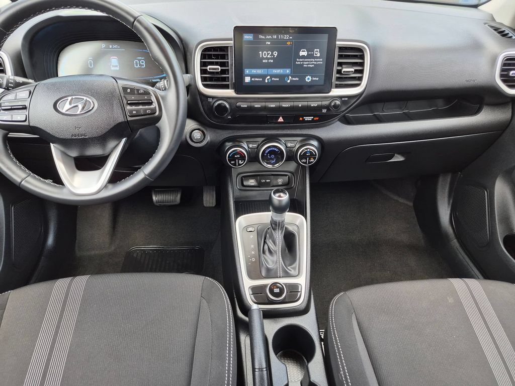 Used 2025 Hyundai Venue SEL FWD image 26
