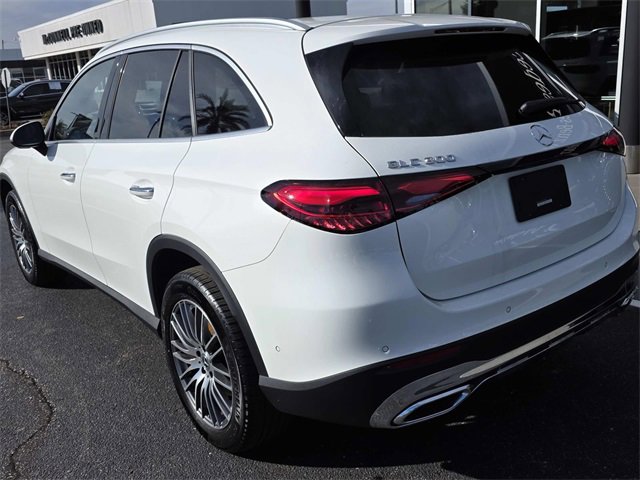 Certified 2025 Mercedes-Benz GLC 300 image 8