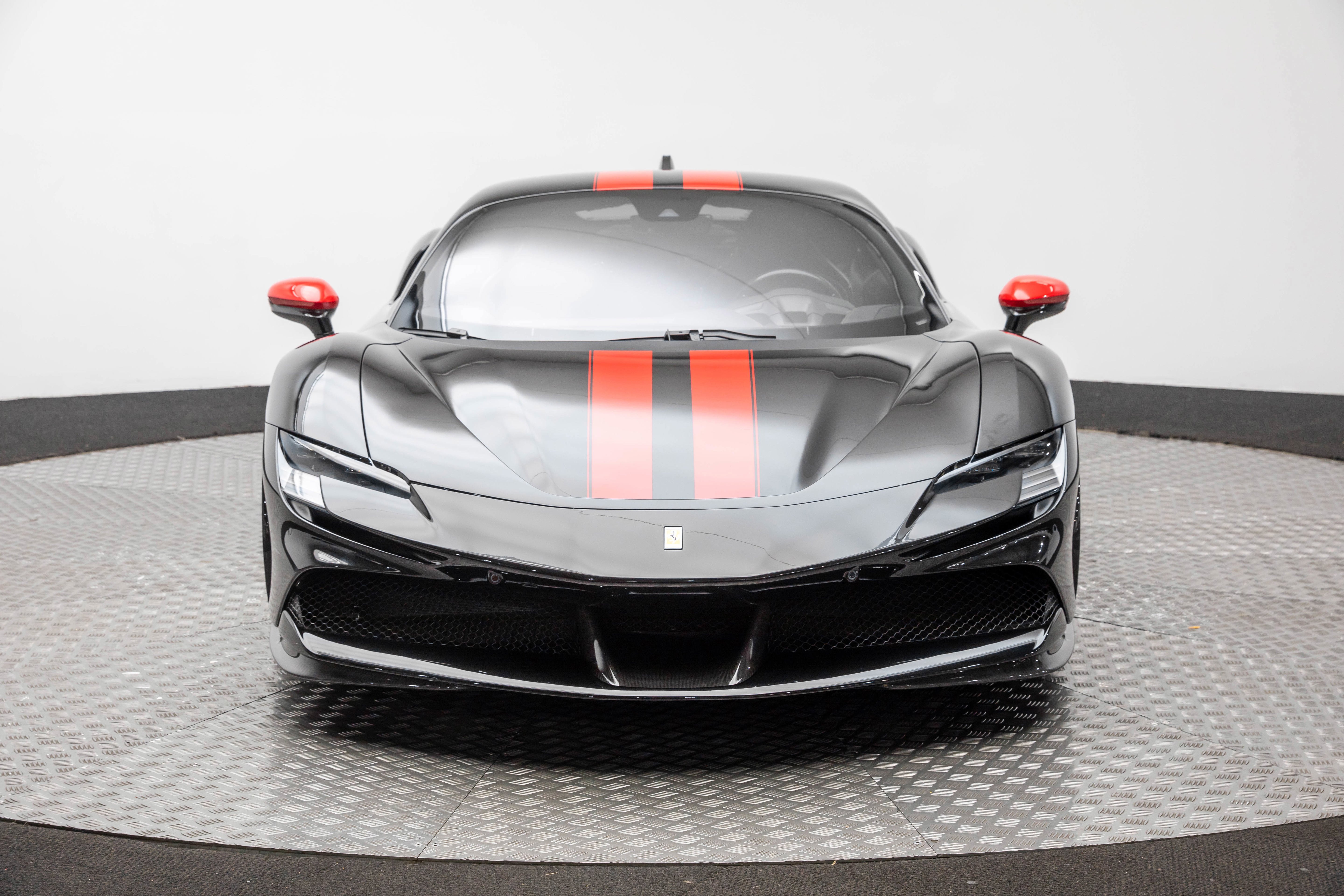 Used 2023 Ferrari SF90 Stradale image 9