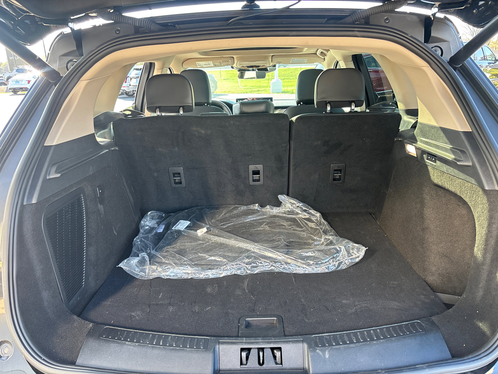 Certified 2023 Lincoln Corsair Reserve w/ Equipment Group 201A image 9