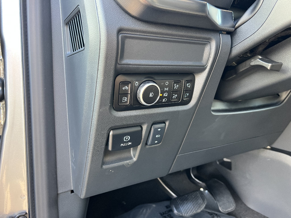 New 2025 Ford F150 Lariat w/ Equipment Group 502A High AWD/4WD image 19