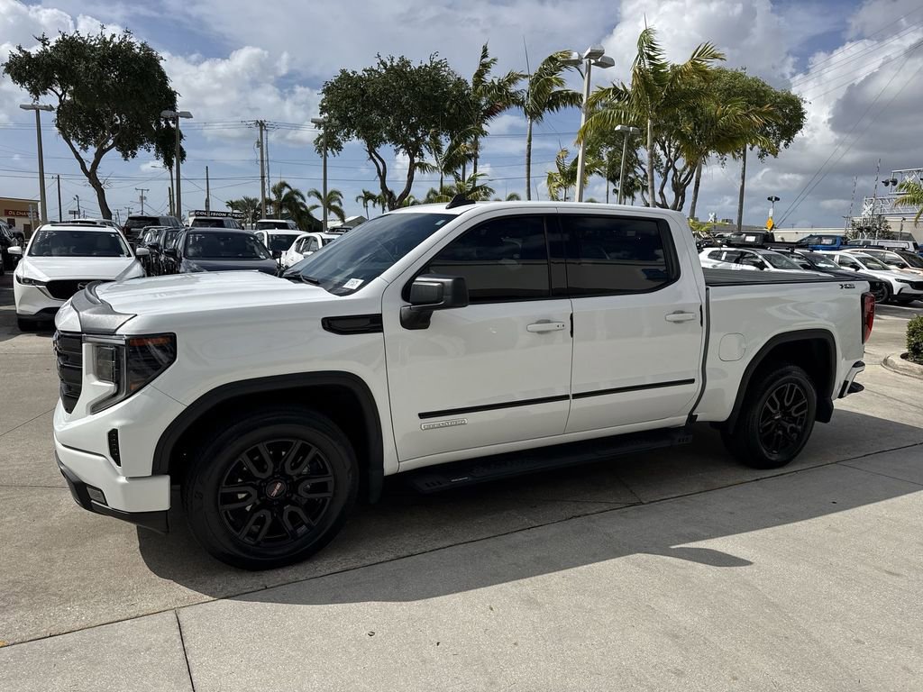 Used 2023 GMC Sierra 1500 Elevation RWD image 10