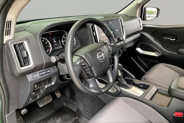 Used 2025 Nissan Frontier SV RWD image 12
