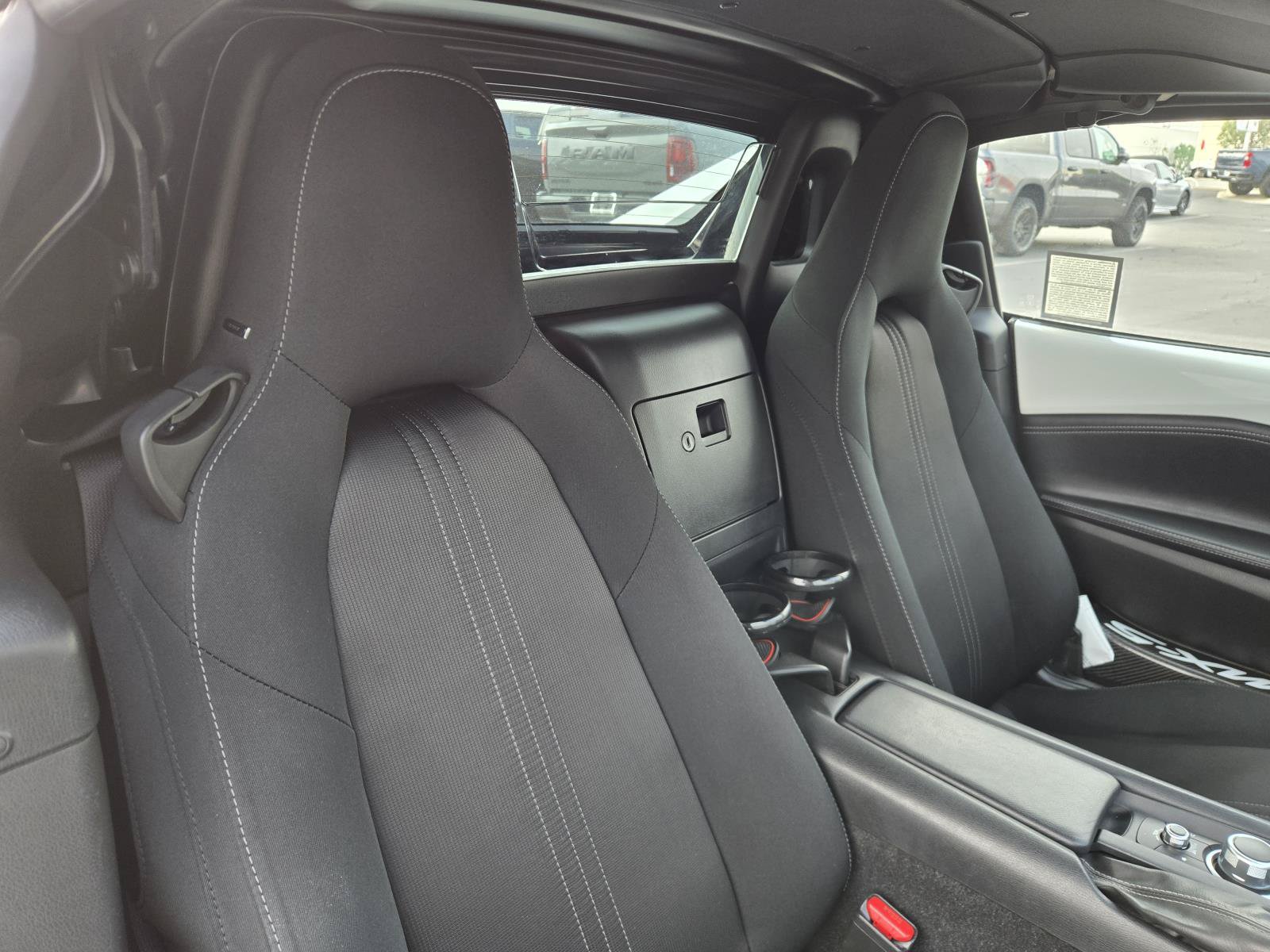 Used 2020 MAZDA MX-5 Miata RF Club RWD image 26