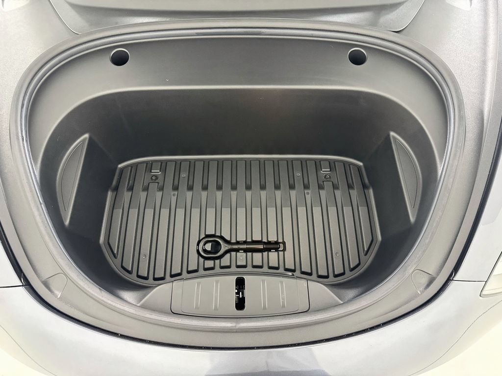 Used 2022 Tesla Model 3 Long Range AWD/4WD image 25