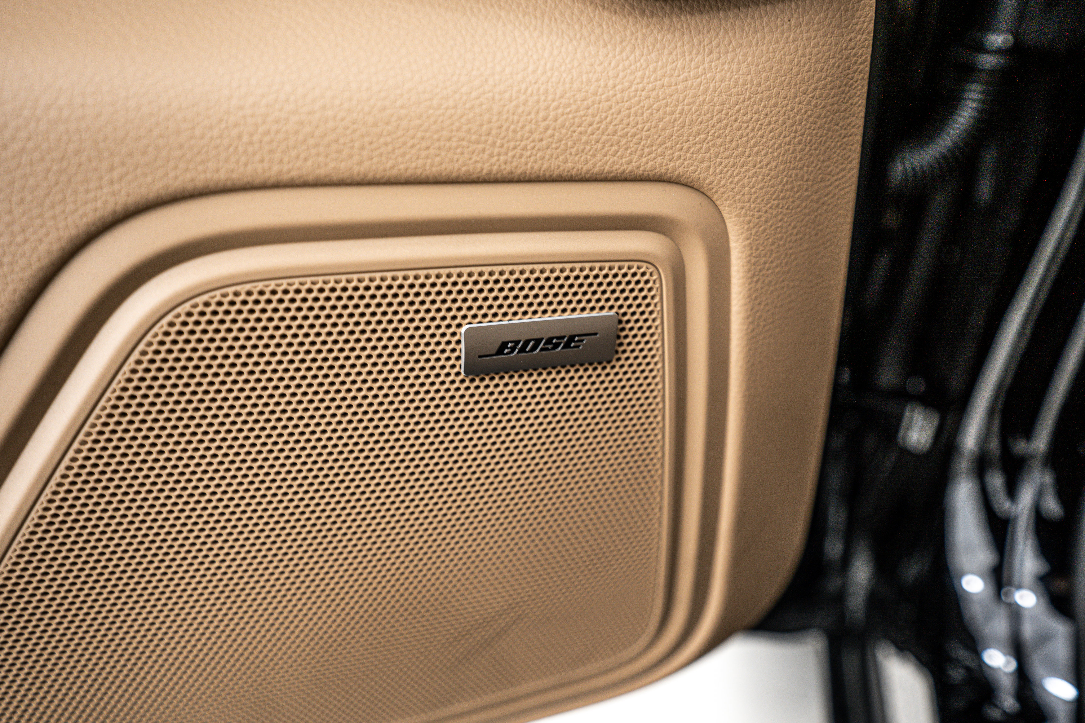 Certified 2025 Porsche Macan image 18