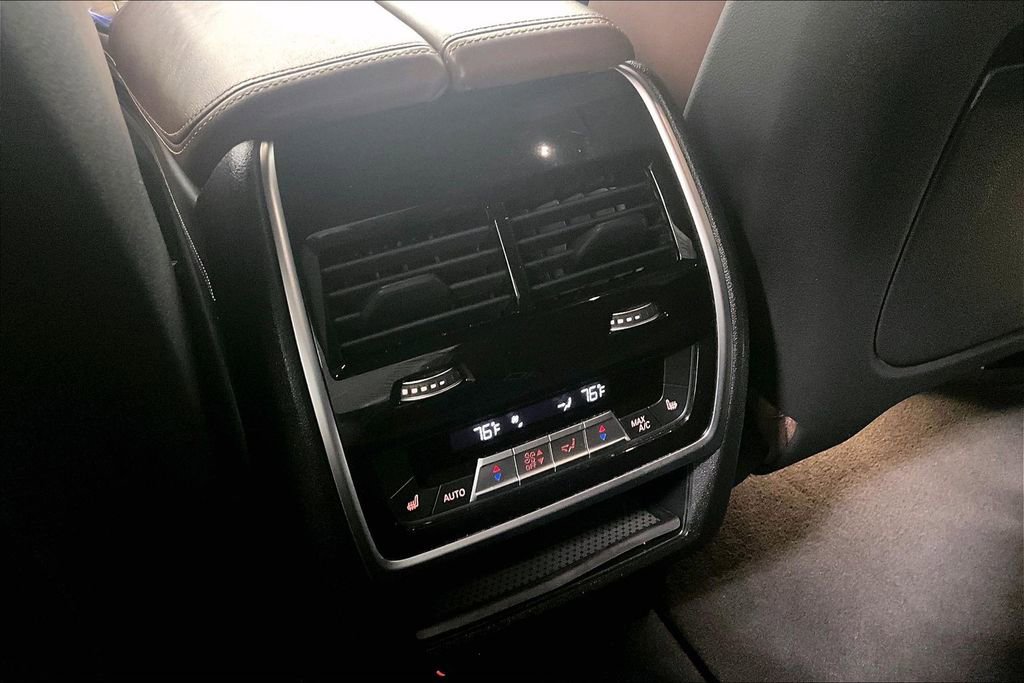 Used 2019 BMW X7 xDrive50i w/ Dynamic Handling Package image 30