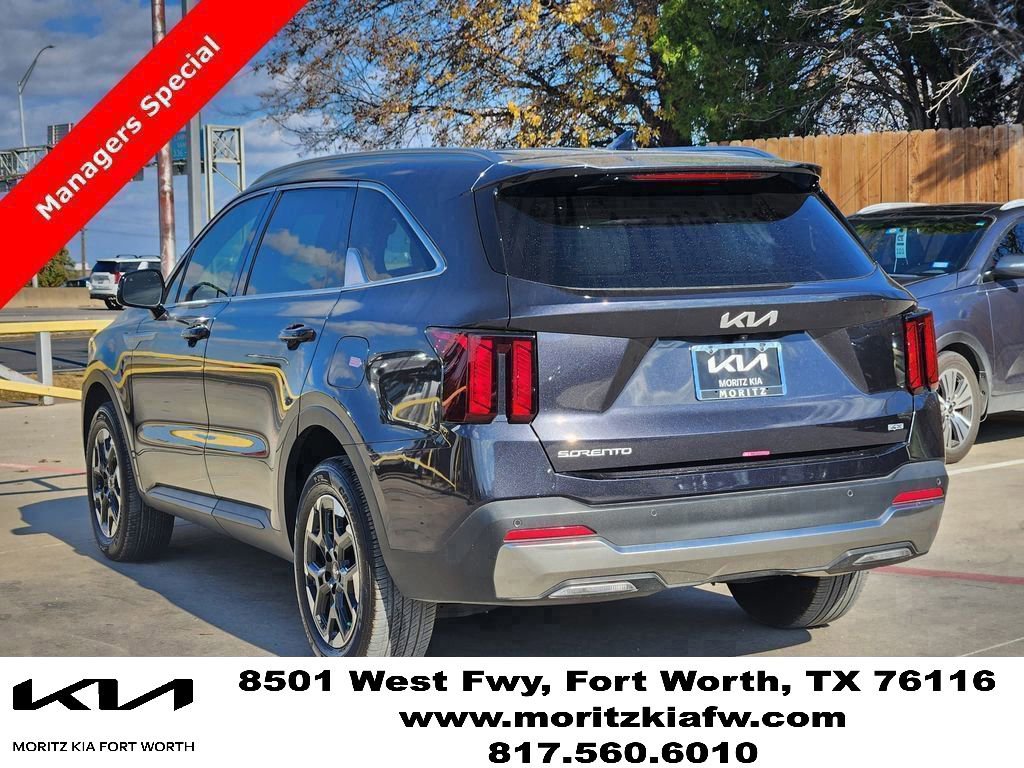 New 2025 Kia Sorento S AWD/4WD image 3