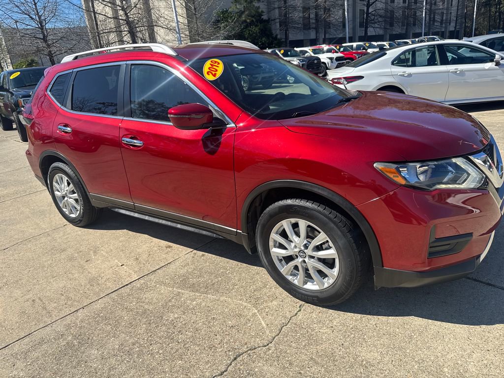 Used 2019 Nissan Rogue SV image 9