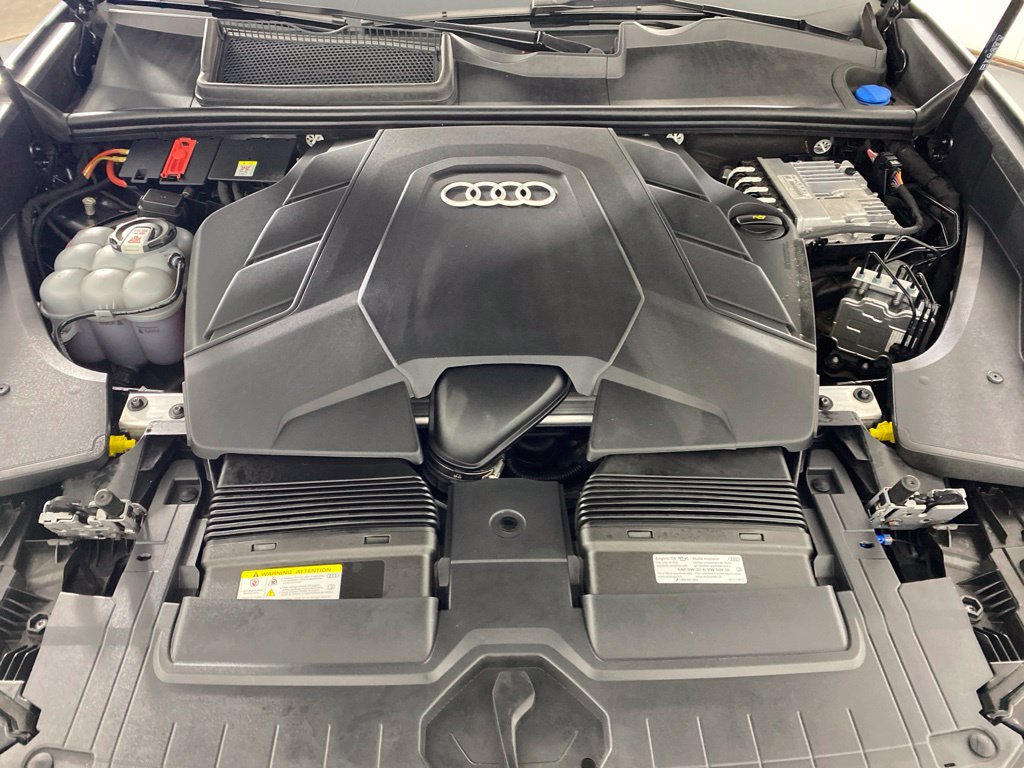 Used 2023 Audi Q8 Prestige w/ Prestige Package AWD/4WD image 34