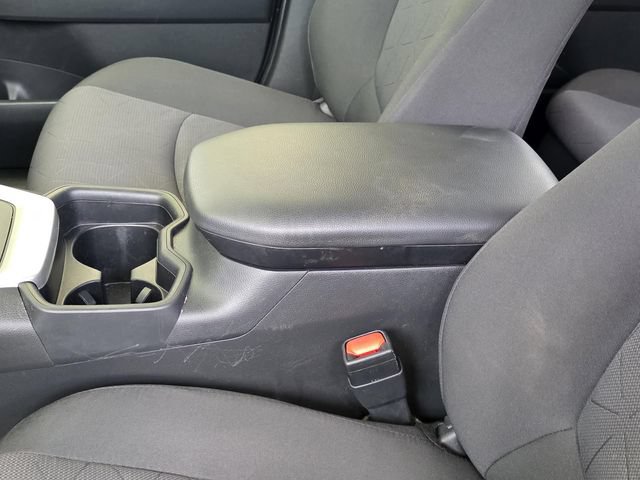 Used 2019 Toyota RAV4 XLE w/ Carpet Mat Package AWD/4WD image 9