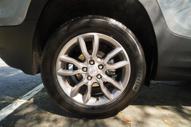 Used 2024 GMC Terrain SLT image 41