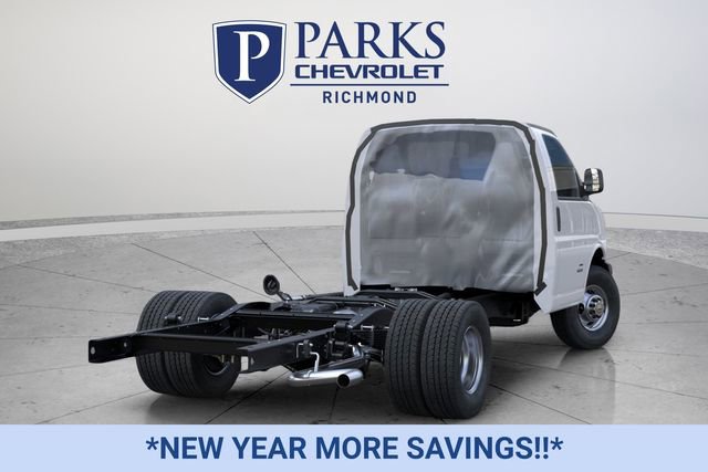 New 2025 Chevrolet Express 3500 w/ Power Convenience Package image 4