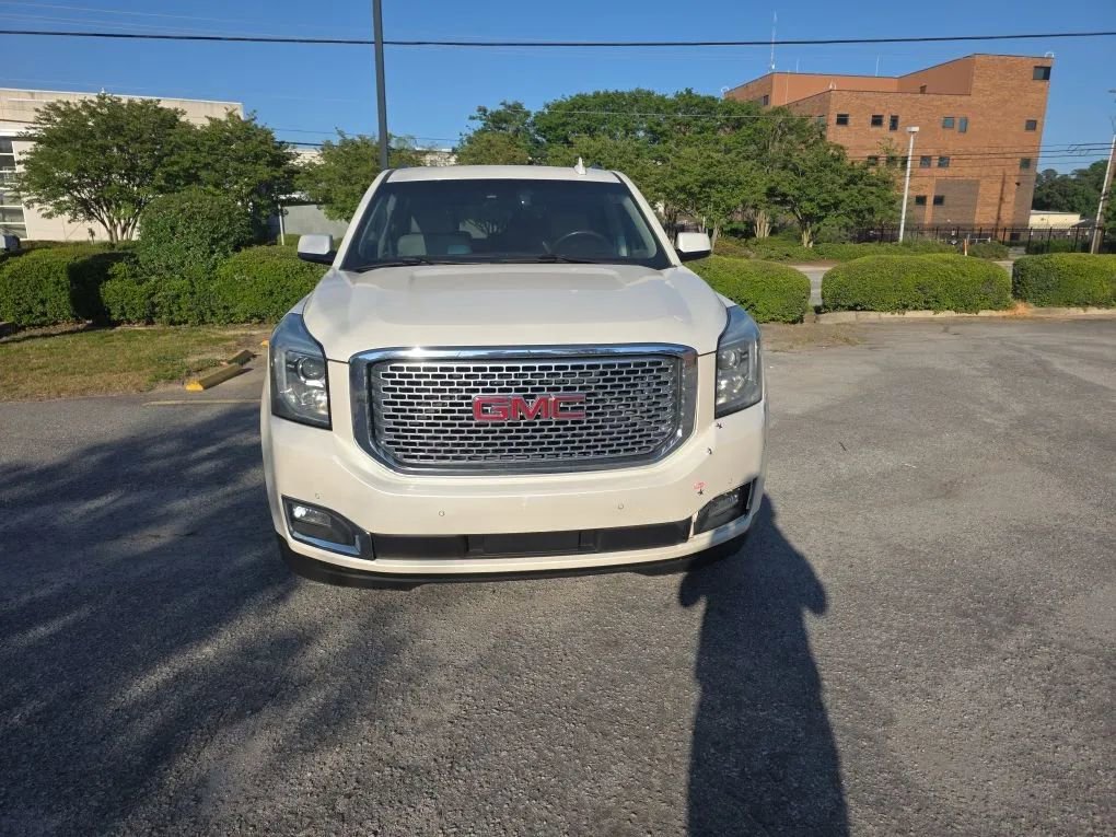 Used 2015 GMC Yukon Denali w/ Open Road Package image 7