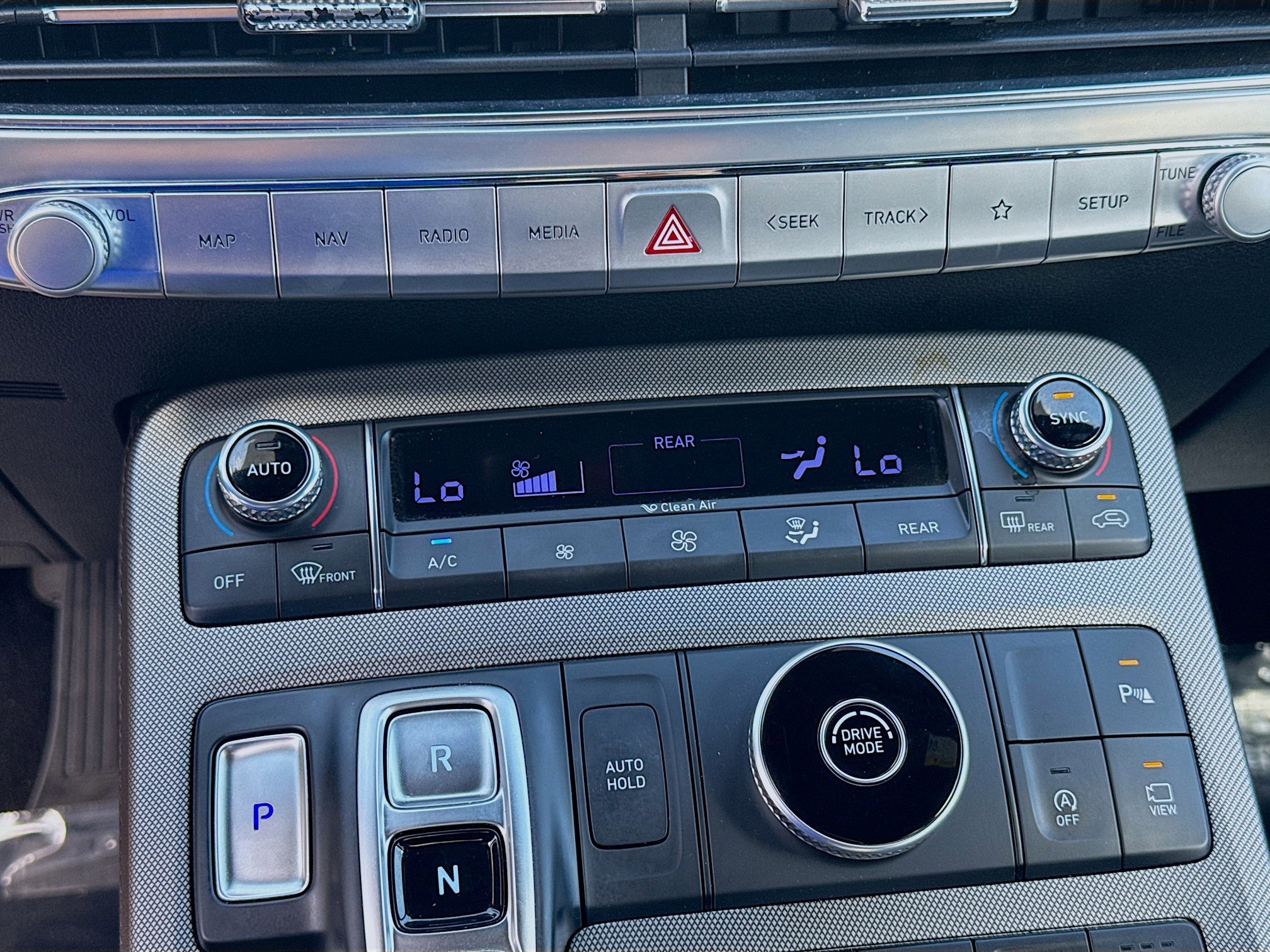 Used 2022 Hyundai Palisade Calligraphy image 13