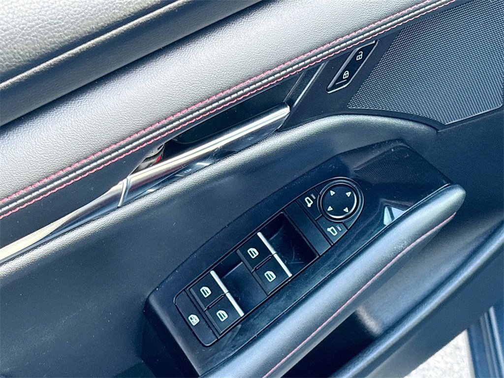 Used 2024 MAZDA MAZDA3 s image 18