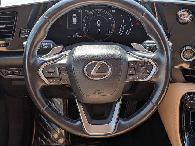 Used 2024 Lexus NX 250 FWD image 12
