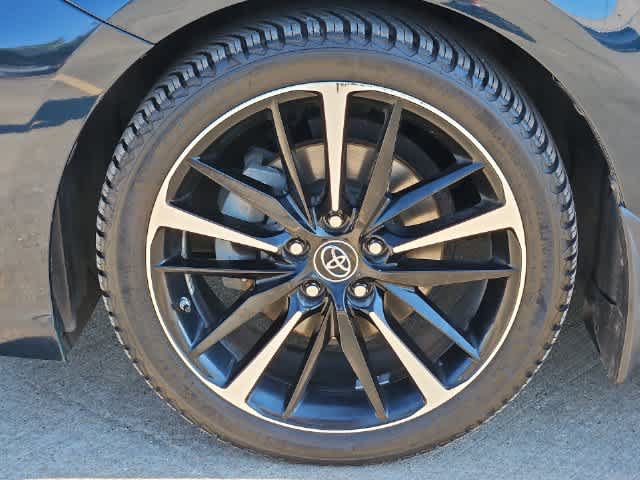 Used 2019 Toyota Camry XSE FWD image 13