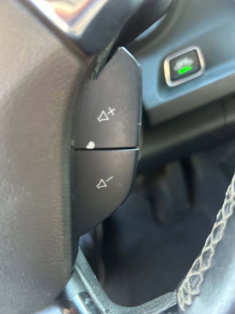 Used 2023 Chevrolet Camaro LT image 15