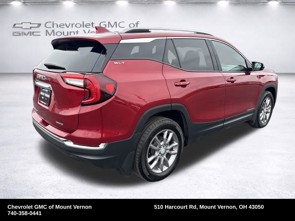 Used 2023 GMC Terrain SLT w/ LPO, Floor Liner Package image 5