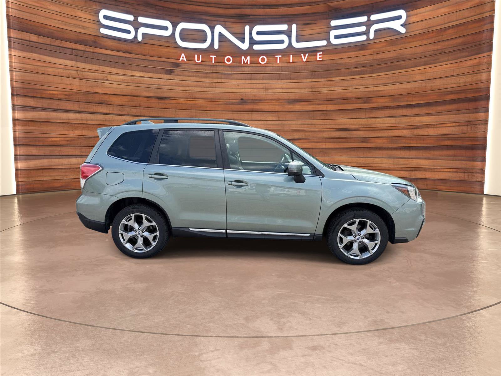 Used 2018 Subaru Forester 2.5i Touring w/ Popular Package #2 AWD/4WD image 7