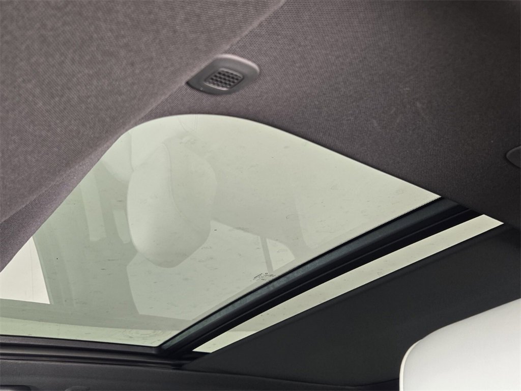 New 2025 Jeep Wagoneer L Series II image 13