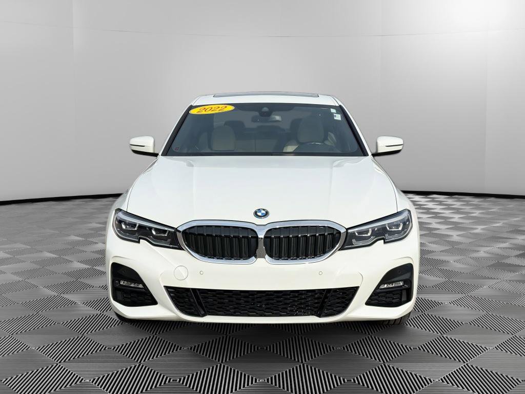 Used 2022 BMW 330e xDrive w/ M Sport Package image 8